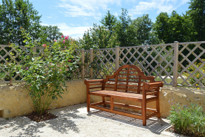 Banc sur la grande terrasse